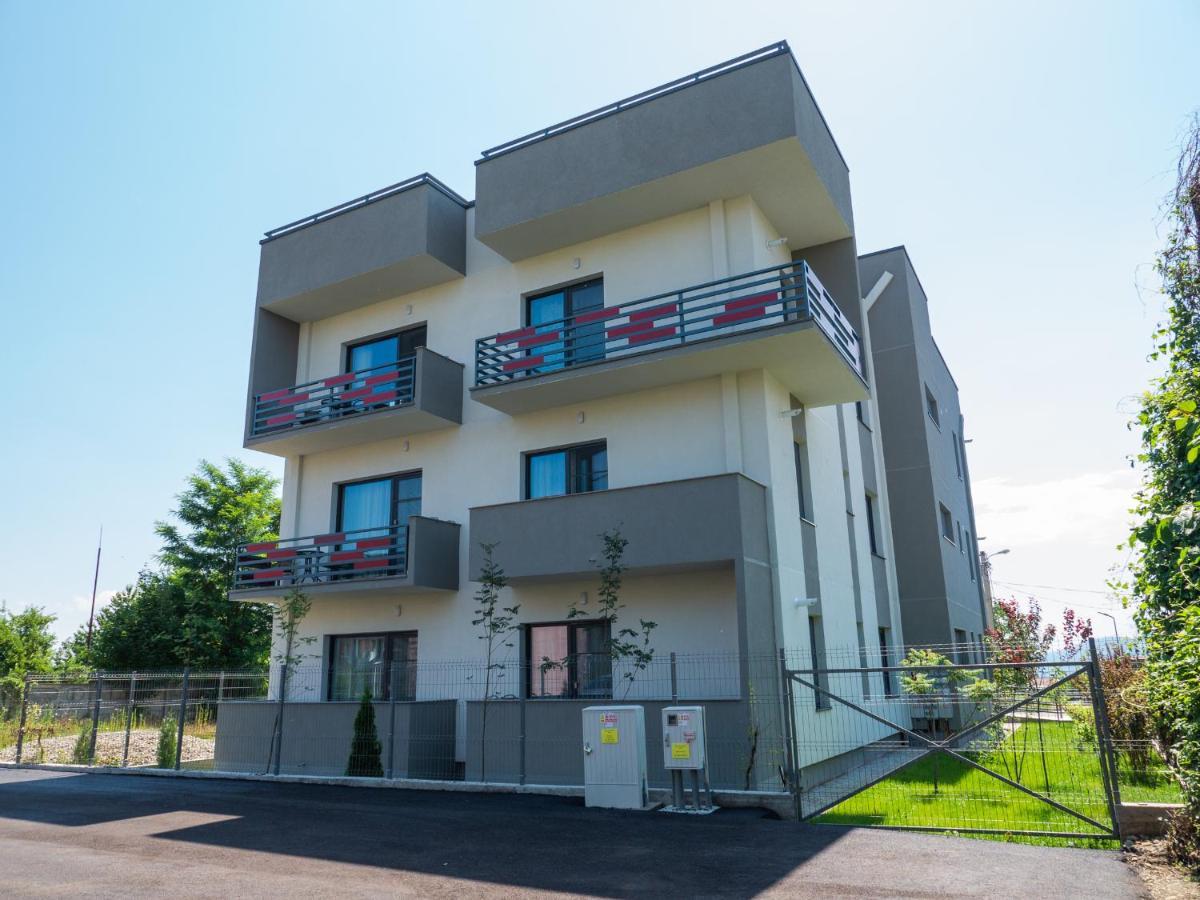 Clement Apartments Piatra Neamţ Exterior foto